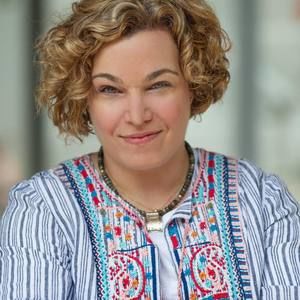 Meet your Posher, Adi